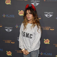 Sarah Shahi - 3rd annual Los Angeles Haunted Hayride VIP opening night - Photos | Picture 100076